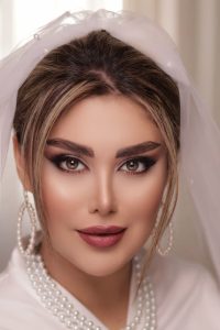 سارا ‏موسی ‏خانی ‏آکادمی ‏زیبایی ‏میکاپ ‏شینیون ‏عروس ‏رنگ ‏و ‏لایت ‏در ‏قزوین ‏میدان ‏جانبازان 4