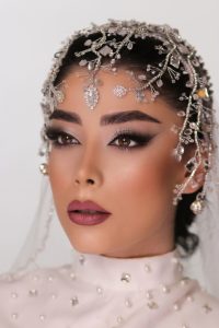 سارا ‏موسی ‏خانی ‏آکادمی ‏زیبایی ‏میکاپ ‏شینیون ‏عروس ‏رنگ ‏و ‏لایت ‏در ‏قزوین ‏میدان ‏جانبازان 6