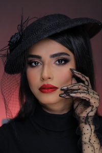 سالن ‏زیبایی ‏هستی ‏کیا ‏میکاپ ‏شینیون ‏گریم ‏عروس ‏در ‏تهران ‏هروی