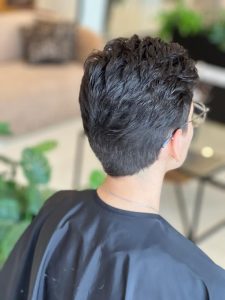 زیبایی سارا وکیلی هیرکات براشینگ میکاپ شینیون در پردیس فاز 8 13