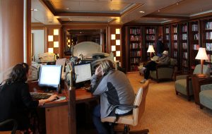 Internet cafe golden princess