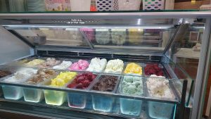 ‏وحید ‏خرید ‏آبمیوه ‏طبیعی ‏و ‏بستنی ‏ویتامینه ‏در ‏تهران ‏پردیس 13