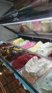 ‏وحید ‏خرید ‏آبمیوه ‏طبیعی ‏و ‏بستنی ‏ویتامینه ‏در ‏تهران ‏پردیس 15